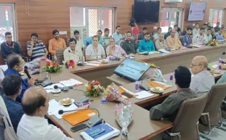 DM Anuj Kumar Jha - चुनौती के बिना कोई लक्ष्य का परिणाम हासिल नहीं होता