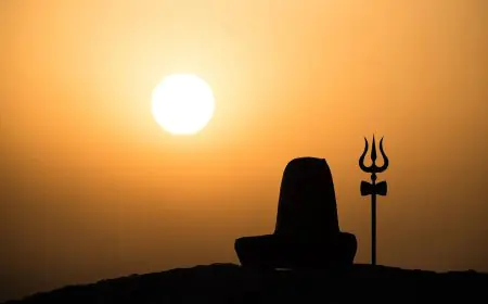 Sawan 2023: सोमवार पर जलाभिषेक से जीवन में आती है खुशियां