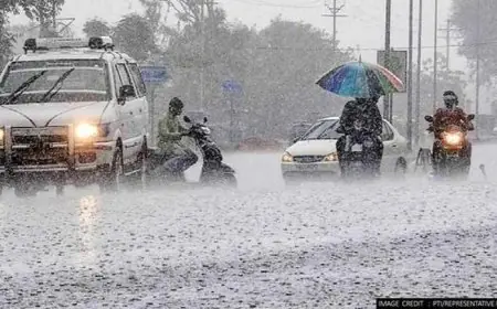Aaj Ka Mausam : उत्तर प्रदेश के इन जिलों में भारी बारिश की चेतावनी, गंगा - यमुना में भारी उफान