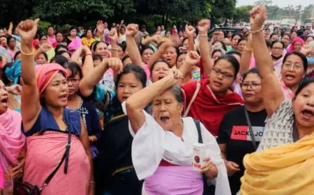 Manipur Kaand Video : 'पुलिस ने हमें भीड़ के पास छोड़ दिया' - मणिपुर में महिला को नग्न कर घुमाया गया