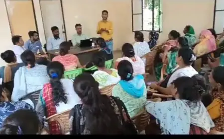 प्राथमिक स्वास्थ्य केंद्र अमांपुर पर कल लगेगा नसबंदी कैम्प, CMO ने की बैठक