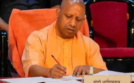 School Muharram Holiday News: उत्तर प्रदेश के 12वीं तक के स्कूलों में योगी ने की मोहर्रम की  छुट्टी रदद्