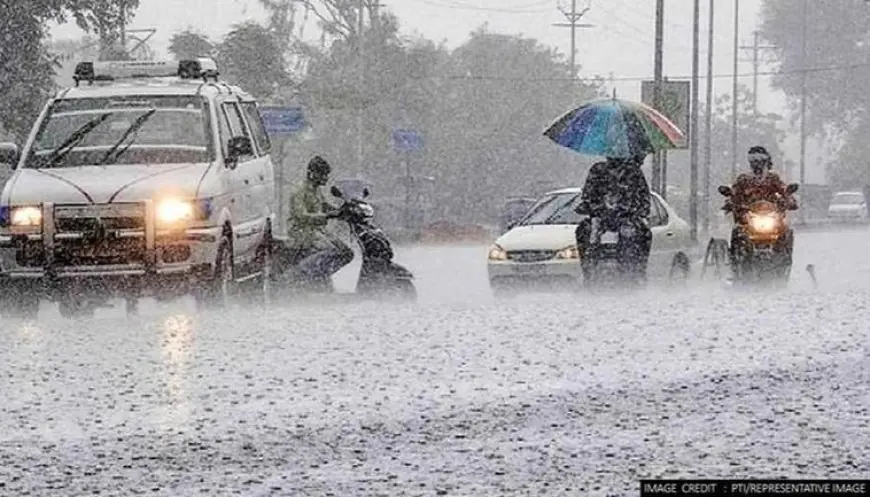 Aaj Ka Mausam : उत्तर प्रदेश के इन जिलों में भारी बारिश की चेतावनी, गंगा - यमुना में भारी उफान