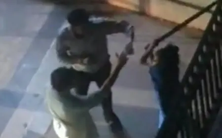 Viral Video: सोसायटी में महिला ने बुजुर्ग शख्स की डंडे से की पिटाई