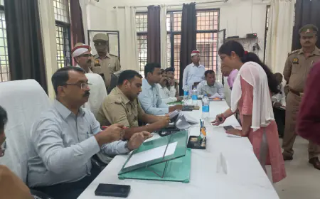 आजमगढ़ के सगड़ी में लगा संपूर्ण समाधान दिवस, 156 शिकायतों में तीन का हुआ निस्तारण