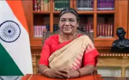 राष्ट्रपति द्रौपदी मुर्मू ने 76 वीरता पुरस्कारों को मंजूरी, चार कीर्ति चक्र (मरणोपरांत), 11 शौर्य चक्र पांच मरणोपरांत