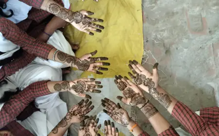 Hariyali Teej : हरियाली तीज पर छात्राओं ने मेंहदी प्रतियोगिता में बढ़ चढ़ कर भाग लिया।