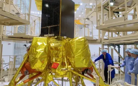 Russia Luna-25 Crash: रूस का मून मिशन फेल, भारत के चंद्रयान-3 से थी टक्कर, लूना-25 चंद्रमा पर क्रैश
