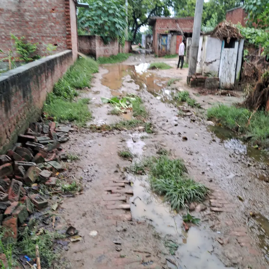 कासगंज/अमांपुर ग्राम पंचायत देवरी में विकास कार्य के नाम पर लाखों का पलीता।