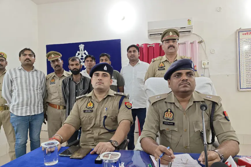 Etah police : अन्तर्जनपदीय असलहा सप्लायर गिरफ्तार,  4 देसी पिस्टल,  8 मैगजीन बरामद