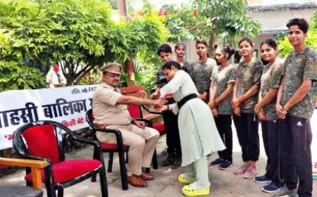 साहसी बालिका बेटियों ने पुलिस की कलाई में बांधी राखी