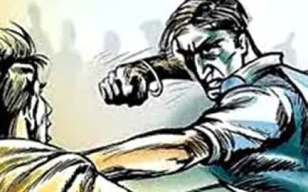 मोची के साथ मारपीट में बुरे फंसे दम्पति