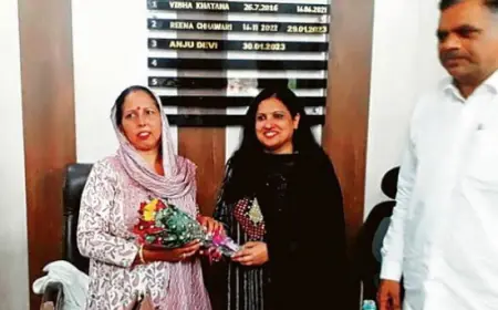 नगरपालिका परिषद के अफसर कर्मचारी गरीब की 90 हजार रुपये की चाय पी गए, अब पैसों के लिए भटक रहा दुकानदार