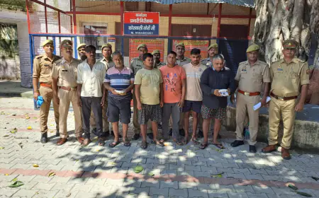 कासगंज पुलिस द्वारा अवैध जुआ/सट्टा/मादक पदार्थों के विरूद्ध अभियान जारी, 06 अभियुक्तगणों को किया गया गिरफ्तार।