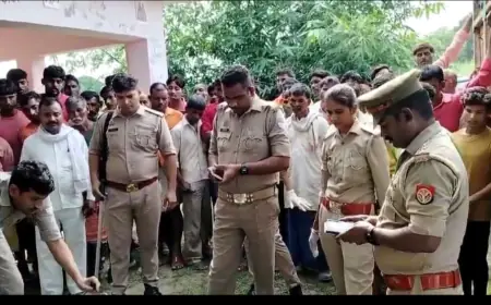 कासगंज: पेड़ पर झूलते मिले युवक युवती के शव, क्षेत्र में फैली सनसनी।