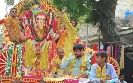 भगवान श्री गणेश की विग्रह विसर्जन के लिए निकाली भव्य शोभा यात्रा में गणपति बप्पा मोरिया के गूंजे उदघोष