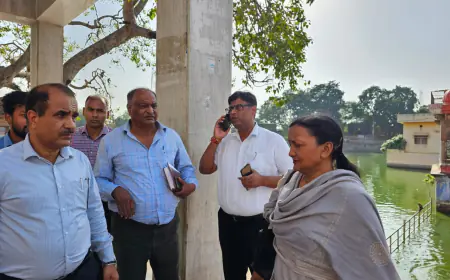 कासगंज जिलाधिकारी ने किया हरि की पौड़ी गंगा घाट सोरों का निरीक्षण