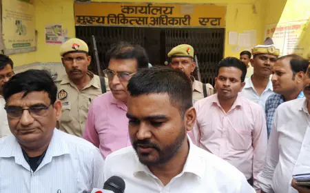 भृस्टाचार की शिकायत पर जिलाधिकारी ने CMO आफिस  का किया औचक निरीक्षण आफिसमें मचा हड़कंप