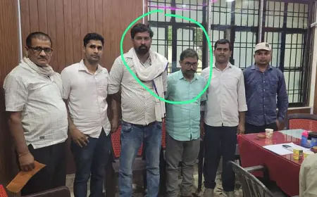 आजमगढ़: पैसे नहीं लिए मैंने…रंगे हाथ पकड़े गए घूसखोर लेखपाल तो लगे गिड़गिड़ाने, मांगे थे पांच हजार रुपये