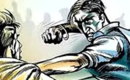 कप्यूटर सेंटर में घुसकर दबंगों नें छात्रों को पीटा