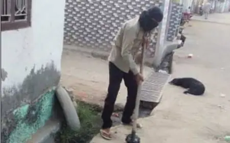 सफाई कर्मचारियों को सुबह आठ बजे लगानी होगी बायोमेट्रिक हाजिरी