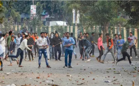 Breaking news : दिल्ली में पथराव और गोलीबारी, हिंसा में 2 की मौत कई घायल