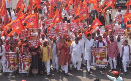 मंत्री संजय निषाद के नेतृत्व में निकाली गई लखनऊ में पदयात्रा