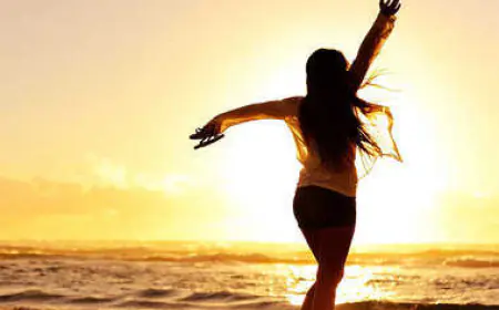 जीवन को आनन्दमय  बनाना पड़ता है