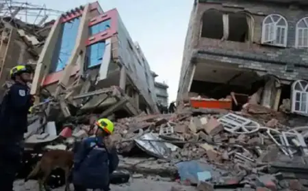 नेपाल में भूकंप से मची तबाही, मरने वालों में सैकड़ा पार