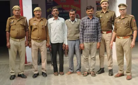 कासगंज 25-25 हजार के पुरस्कार घोषित 03 वांछित अभियुक्तगण सिढ़पुरा पुलिस ने किया गिरफ्तार ।