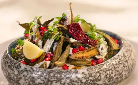 Kurkuri Dahi Bhindi Chaat Recipe: क्रिस्पी कुरकुरी दही वाली भिंडी चाट