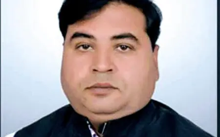 फर्रुखाबाद : वरिष्ठ पत्रकार अमित कुमार पांडेय का निधन , शुभ चिन्तकों का घर पर लगा तांता