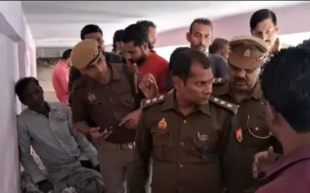 कनपटी के पास गहरा घाव , नाक तथा मुंह से बह रहा खून खेत में औंधे मुंह पड़ा मिला ग्रामीण का शव