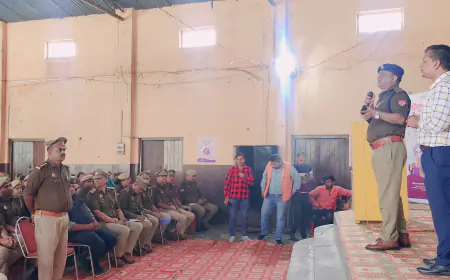 अपर कासगंज पुलिस अधीक्षक  द्वारा सीपीवी पब्लिक स्कूल सहावर में आमजन को ऑपरेशन जागृति अभियान के बारे में  किया जागरूक।