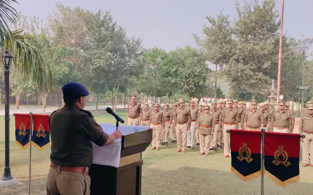 74 वां संविधान दिवस पर अपर पुलिस अधीक्षक ने राष्ट्र की एकता व अखंडता की शपथ दिलाई।