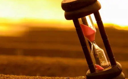 समय कभी स्थिर नहीं रहता