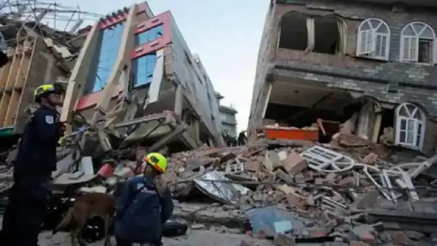 नेपाल में भूकंप से मची तबाही, मरने वालों में सैकड़ा पार
