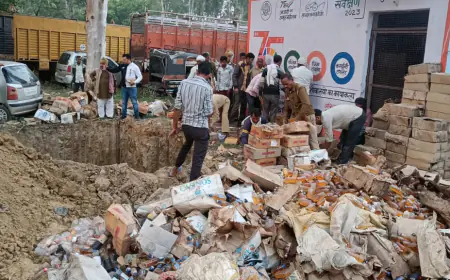 Etah News: निधौली कलां पुलिस ने कराया 30,85,540 रूपये की अवैध शराब का विनिष्टीकरण