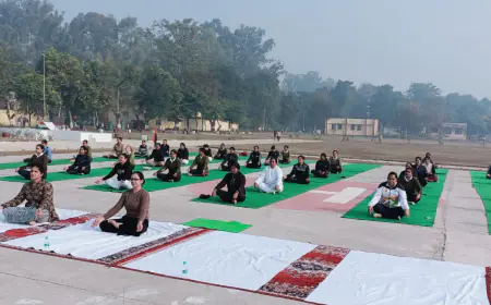 कासगंज रिजर्व पुलिस लाइन में किया गया योग शिविर का आयोजन।