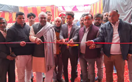 उप जिलाधिकारी ने फीता काटकर किया सोरों मार्गशीर्ष मेला में मीडिया कैम्प का उदघाटन ।