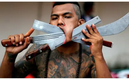 अजीब रिवाज हैं दुनिया के