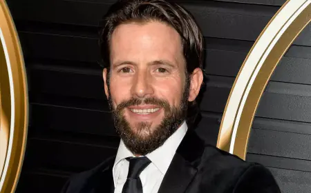 Tragic Plane Crash: Hollywood actor Christian Oliver and his two daughters died