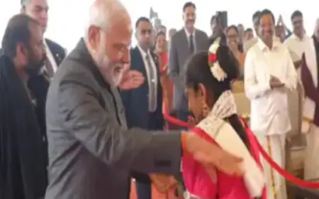 प्रधानमंत्री नरेंद्र मोदी पोंगल समारोह में शामिल हुए, उपहार के तौर पर कलाकार को दिया अपना शॉल