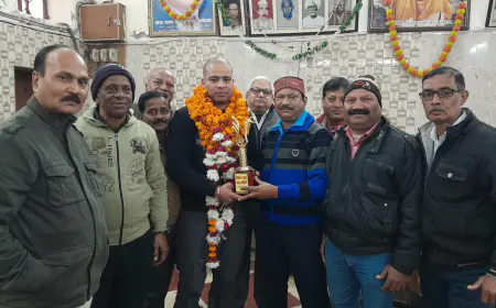 जिला रजक कम्पू समिति द्वारा लेफ्टिनेंट कर्नल धुरुव राजन का हुआ गरगजोशी से सम्मान