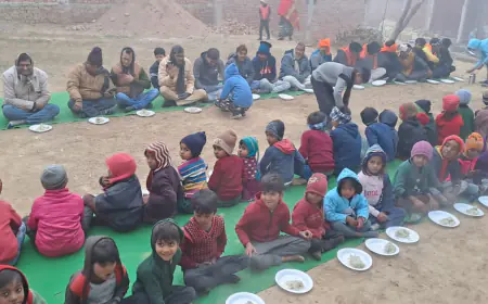 शमसाबाद में खिचड़ी भोज का आयोजन किया गया मकर संक्रांति के पर्व को हर्स उल्लास के साथ मनाया