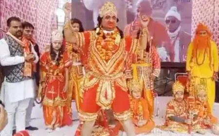 रामलीला करते वक्त 'हनुमान' को आया हार्ट अटैक
