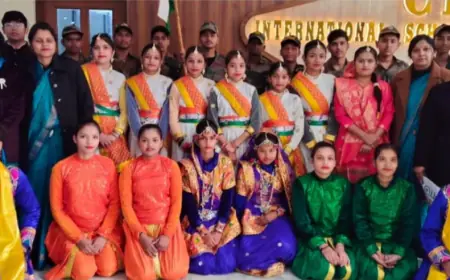 सीपी इंटरनेशनल में व डीएम एसपी ने धूमधाम से मनाया गणतंत्र दिवस