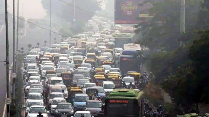 Delhi Pollution: अब चल सकेंगे BS-3 पेट्रोल और बीएस-4 डीजल के वाहन