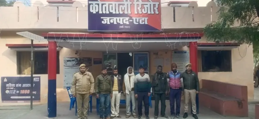 एटा पुलिस ने 6 अभियुक्त जुआ खेलते 1750 रूपये  सहित गिरफ्तार किए