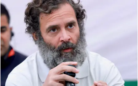 Rahul Gandhi: बिहार पहुंचे राहुल गांधी ने किसानों के मुद्दे पर केंद्र को घेरा